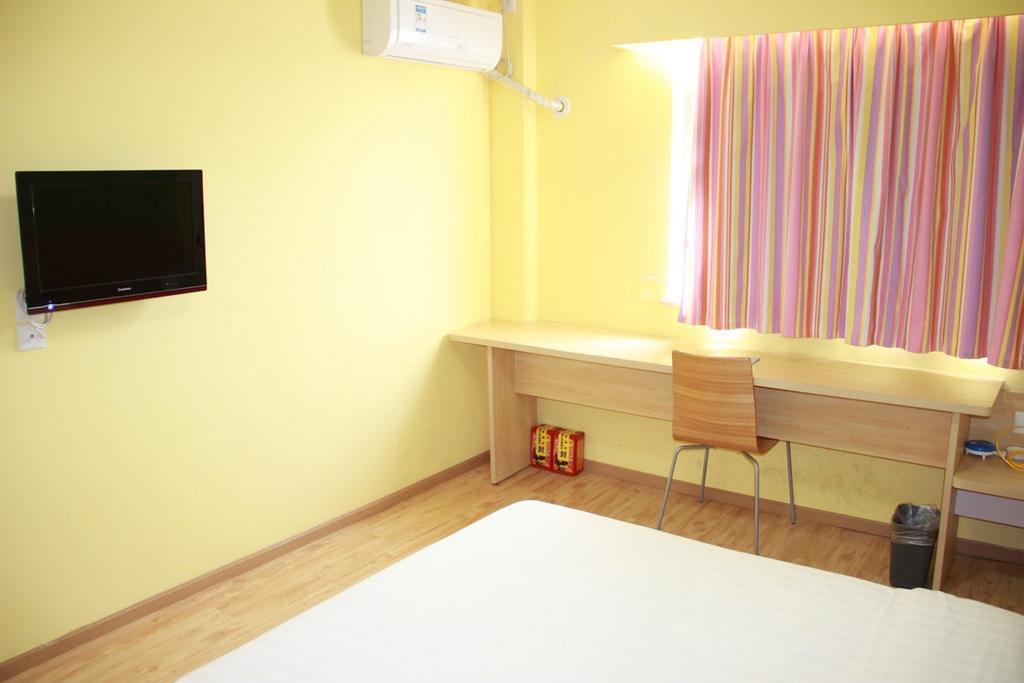 7Days Inn Yueyang East Maoling Pedestrain Street Kültér fotó